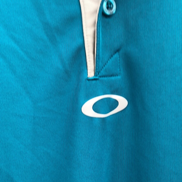 Oakley• Men’s polo - Picture 2 of 4